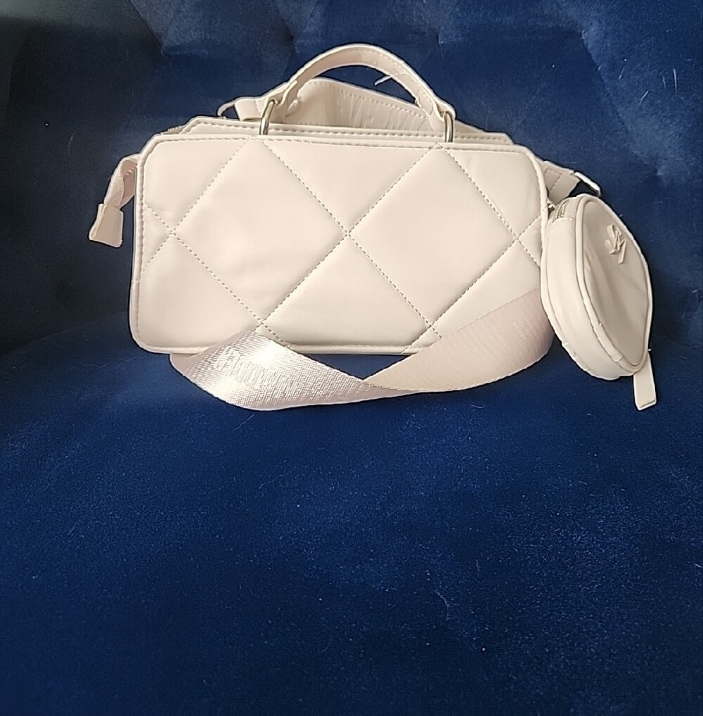 Steve Madden Quilted Crossbody Bag with Coin Pouch - Off White - Picture 3 of 7